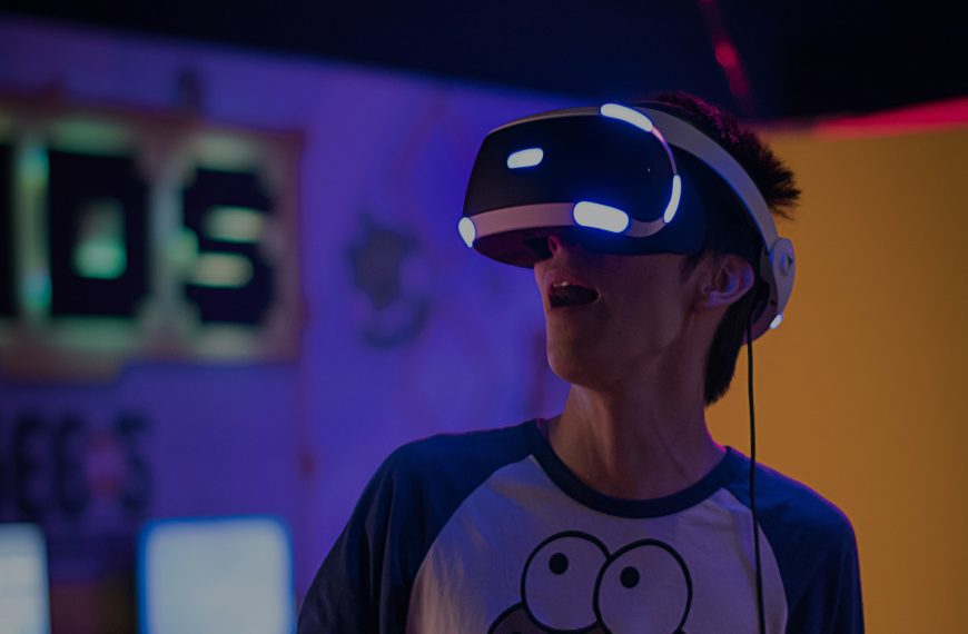 Breaking Down This Year’s Bold Fashion Trends